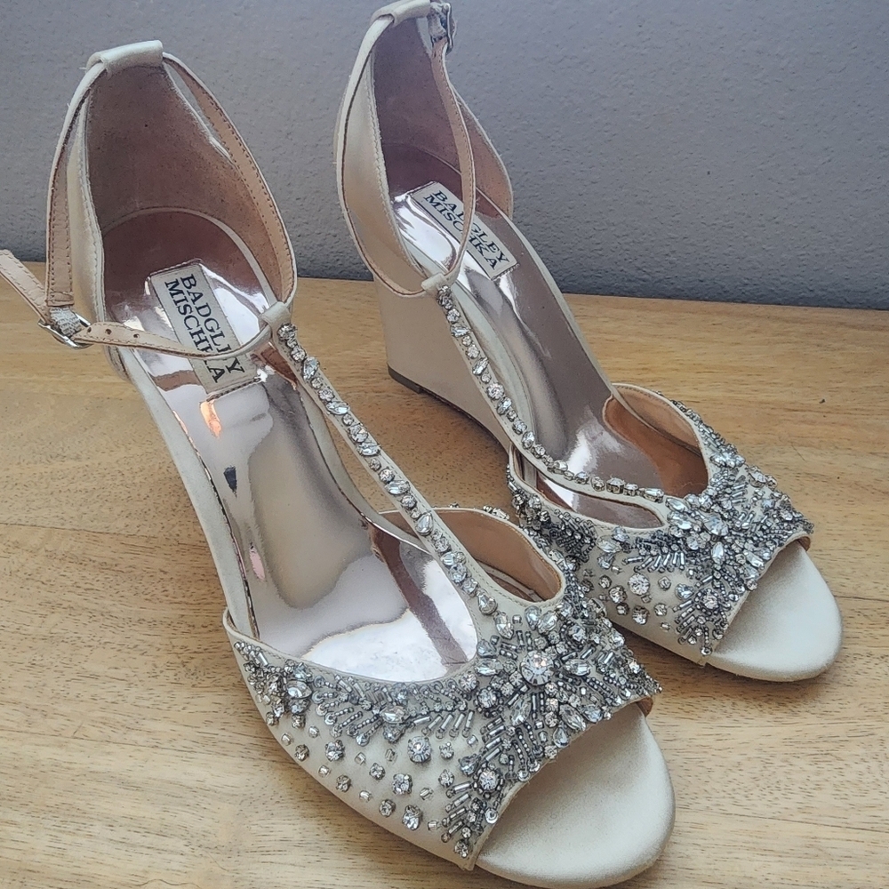 Badgley Mischka Sarah Embellished Wedge Evening Shoe Womens Sz 9